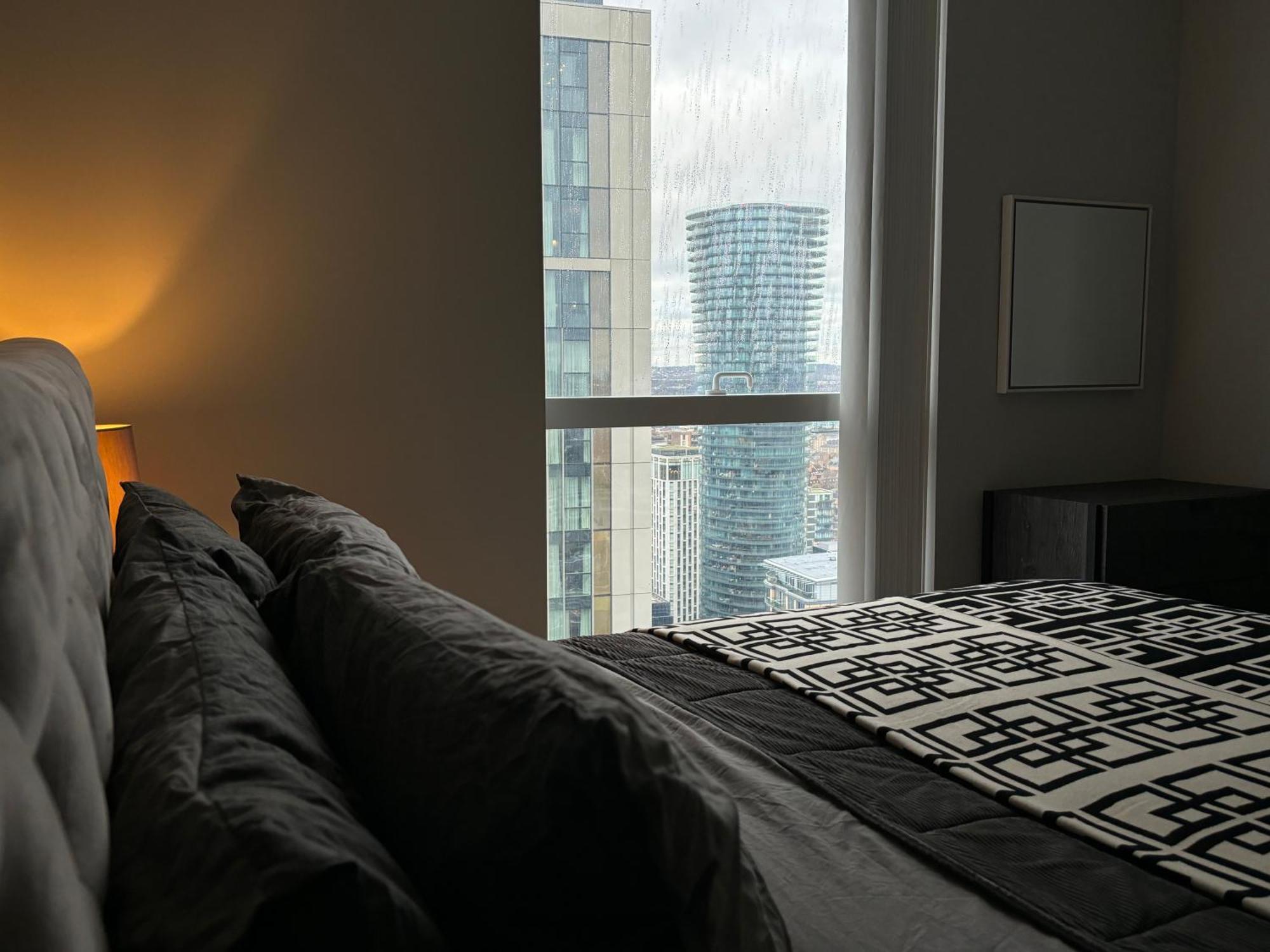 Collection No9 Harbour Way Apartment London Exterior photo